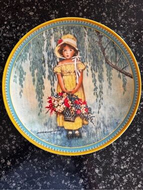 Edwin M. Knowles-Easter Collectors Plate-1st Issue